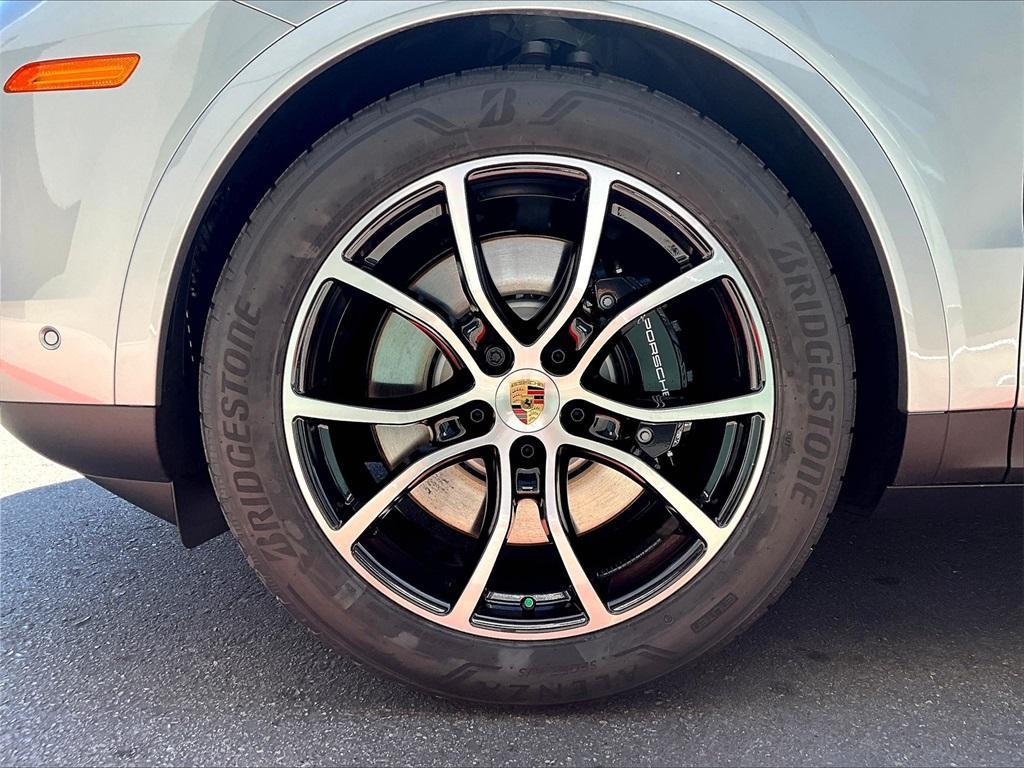 new 2025 Porsche Cayenne car, priced at $130,805