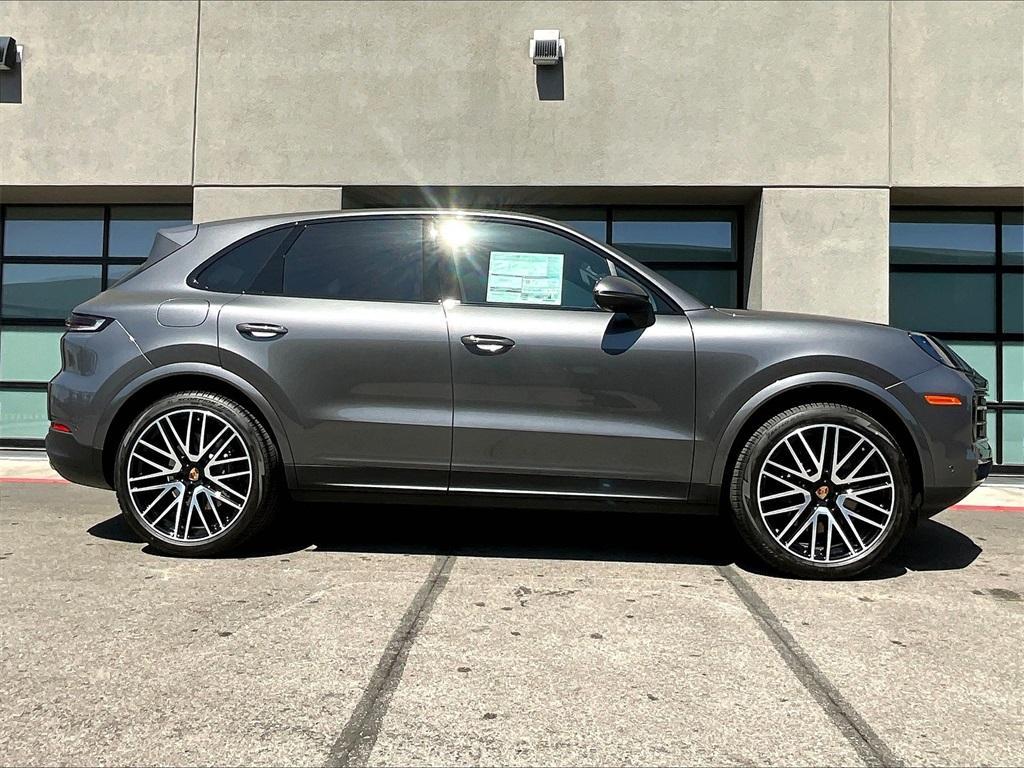 new 2025 Porsche Cayenne car, priced at $102,425