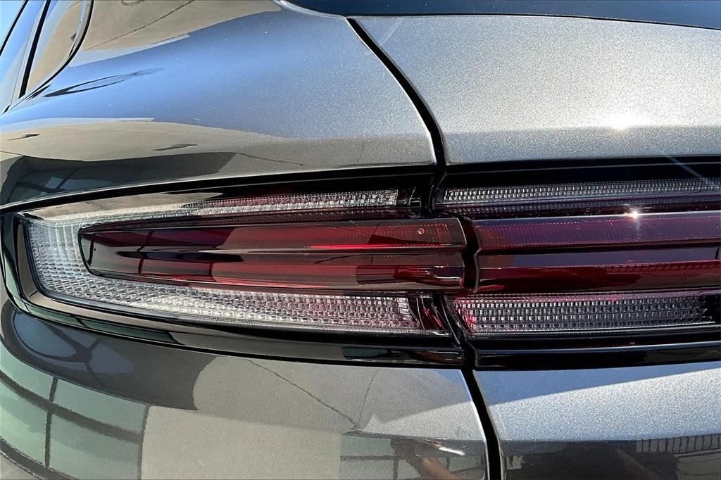 new 2025 Porsche Cayenne car, priced at $102,425
