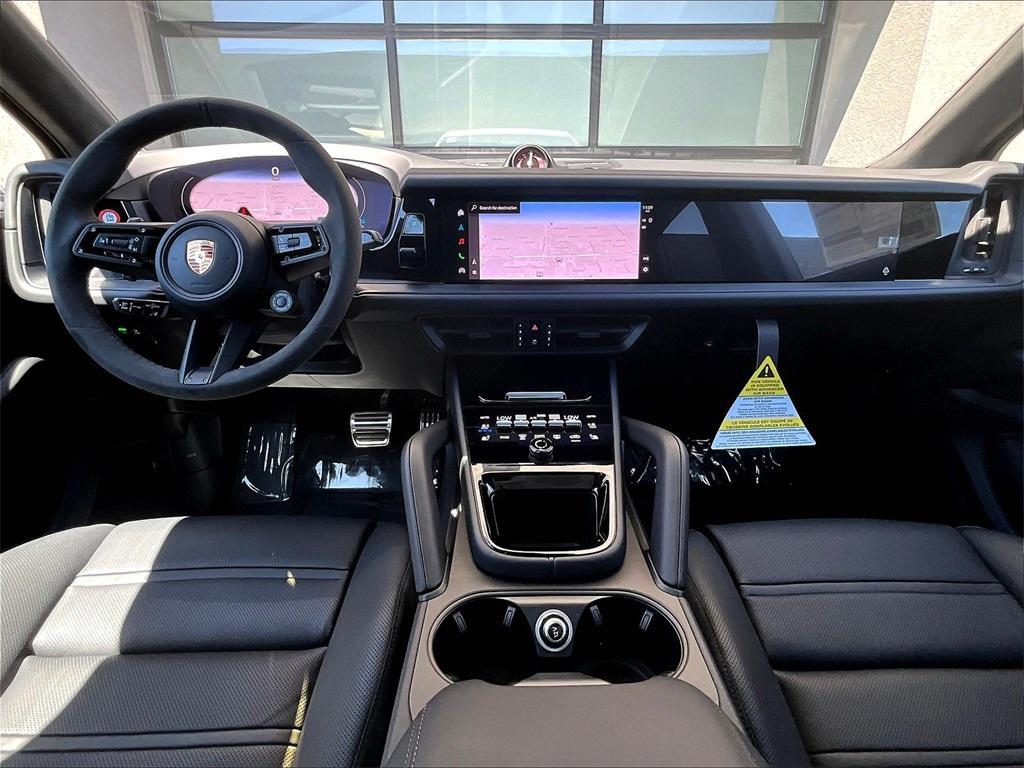 new 2025 Porsche Cayenne car, priced at $152,705