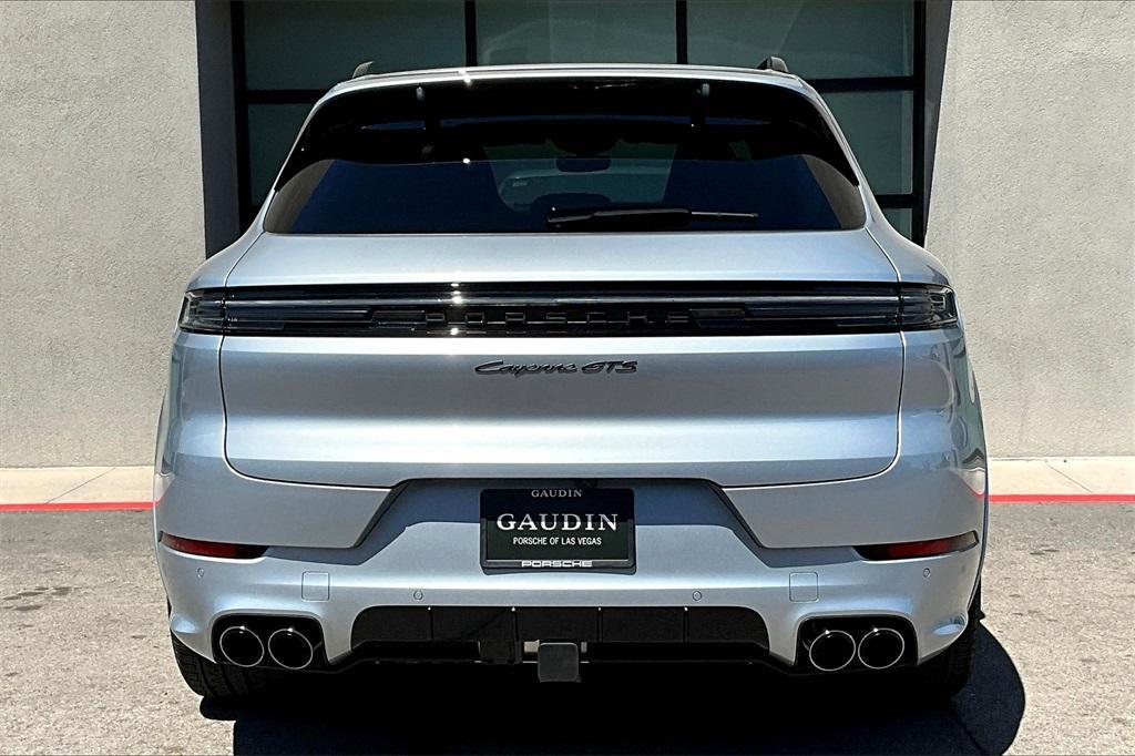 new 2025 Porsche Cayenne car, priced at $152,705
