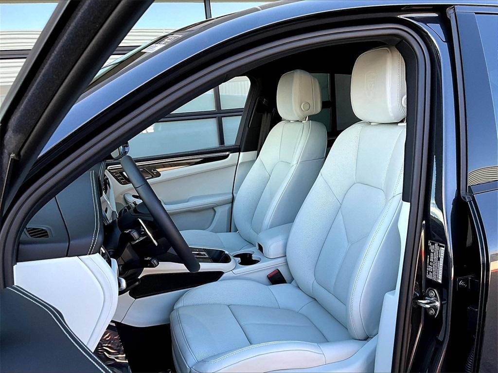 new 2025 Porsche Macan car, priced at $80,605