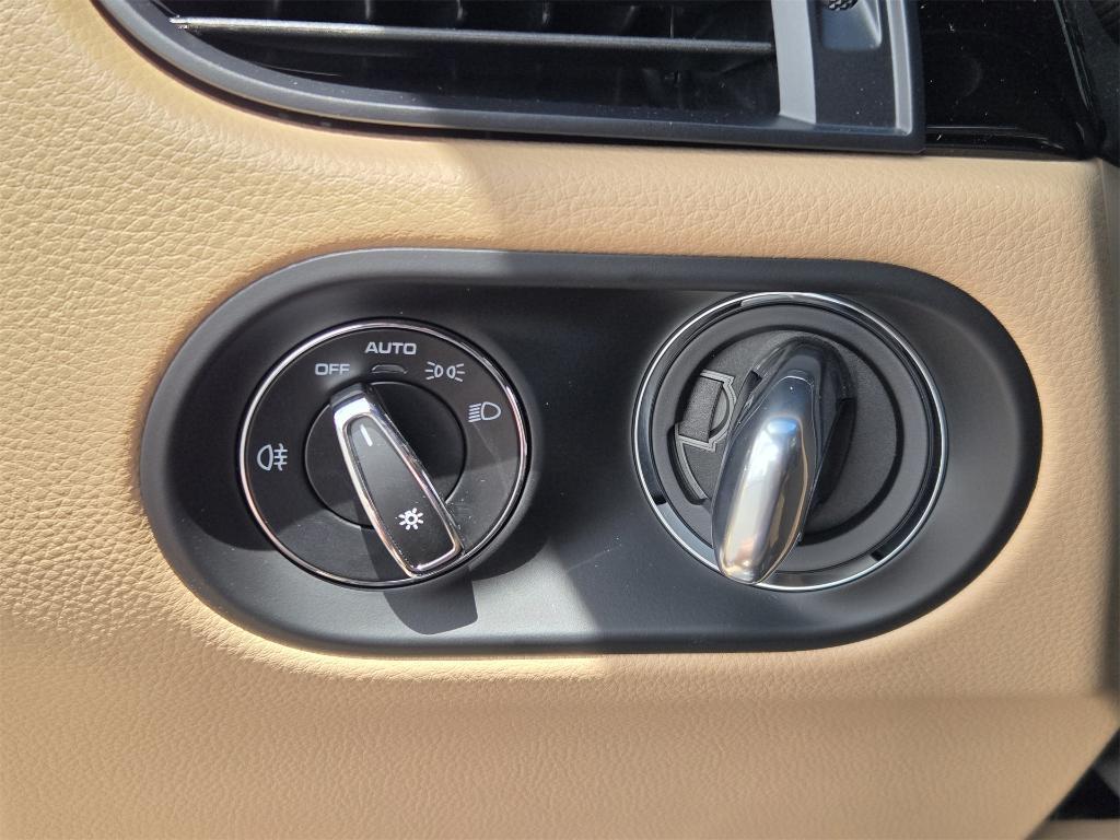 new 2025 Porsche Macan car, priced at $76,515