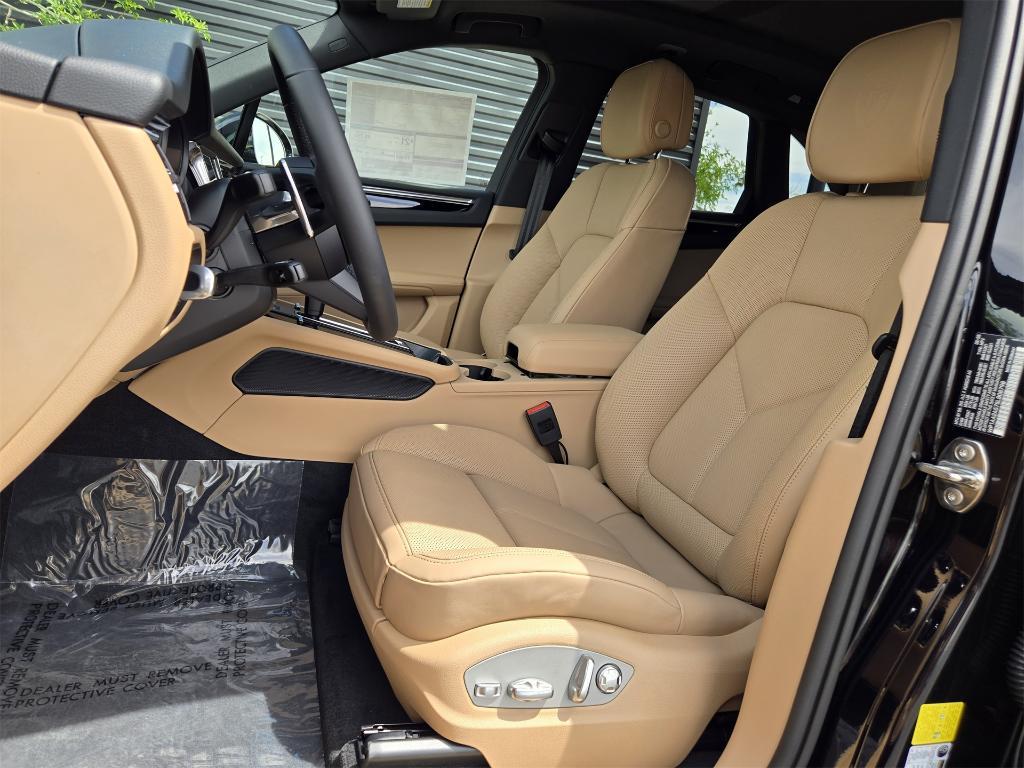 new 2025 Porsche Macan car, priced at $76,515