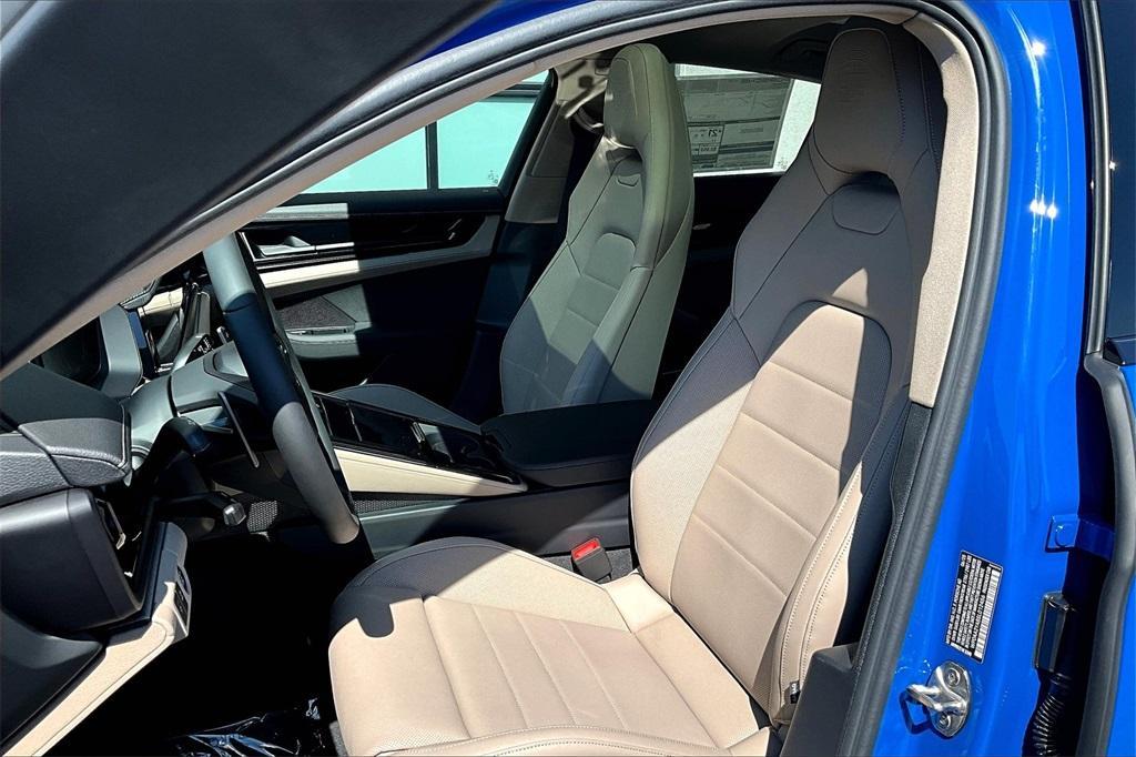 new 2025 Porsche Panamera car, priced at $136,285