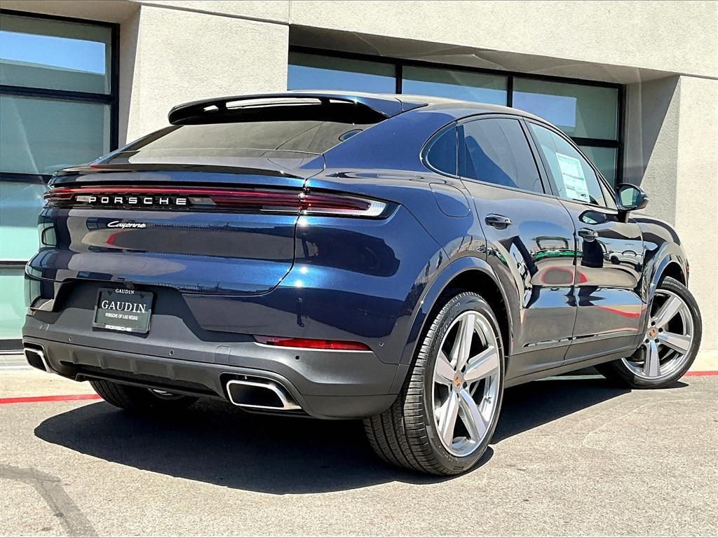 new 2025 Porsche Cayenne car, priced at $105,275