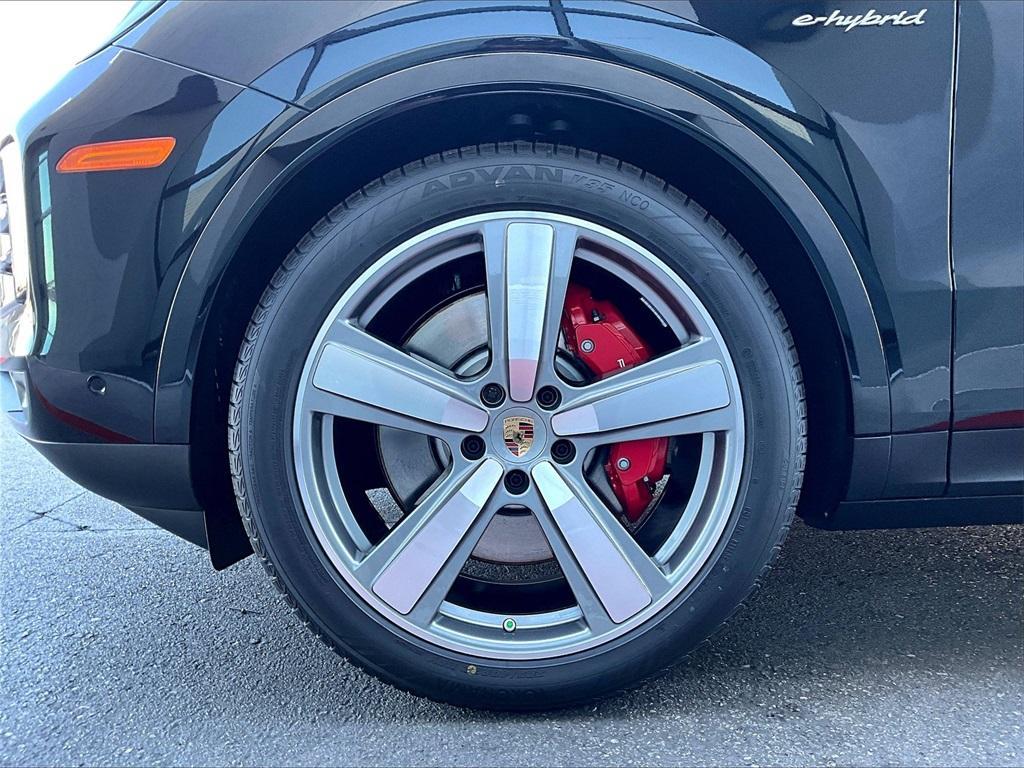 new 2026 Porsche Cayenne car, priced at $133,960