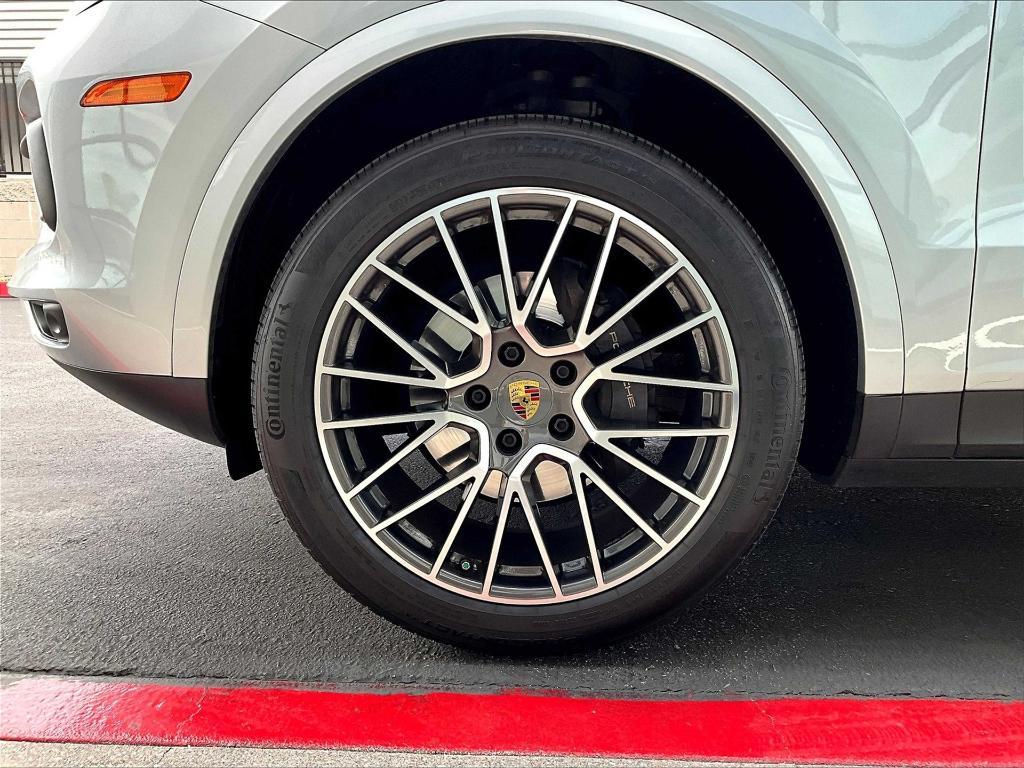 used 2020 Porsche Cayenne car, priced at $42,250