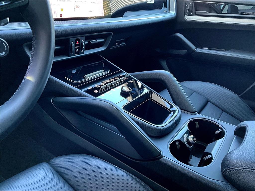 used 2025 Porsche Cayenne car, priced at $91,250