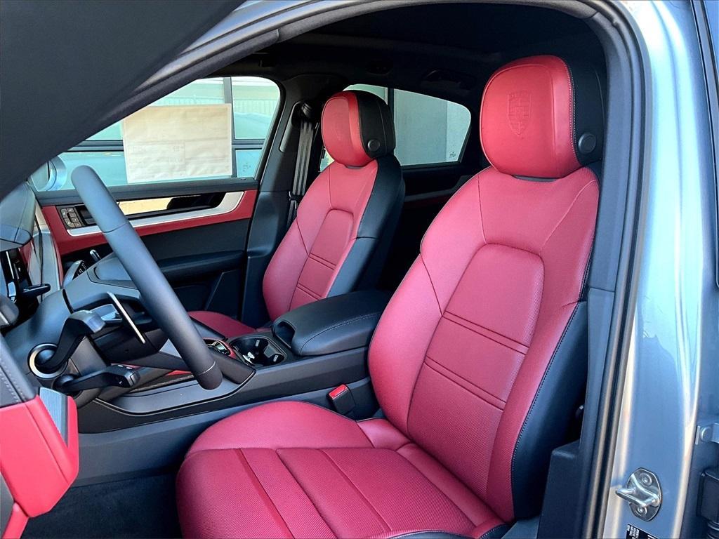 new 2025 Porsche Cayenne car, priced at $116,235