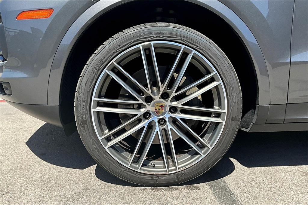 used 2019 Porsche Cayenne car, priced at $40,500