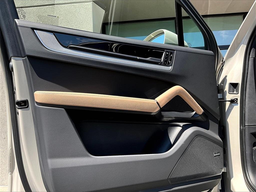 new 2025 Porsche Cayenne car, priced at $99,505