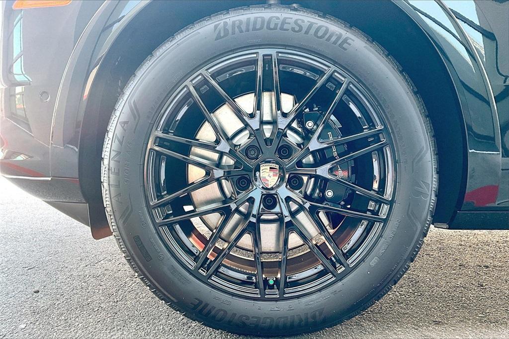 new 2025 Porsche Cayenne car, priced at $132,445