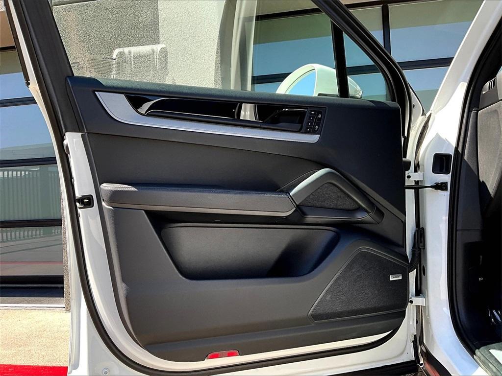 new 2025 Porsche Cayenne car, priced at $102,765
