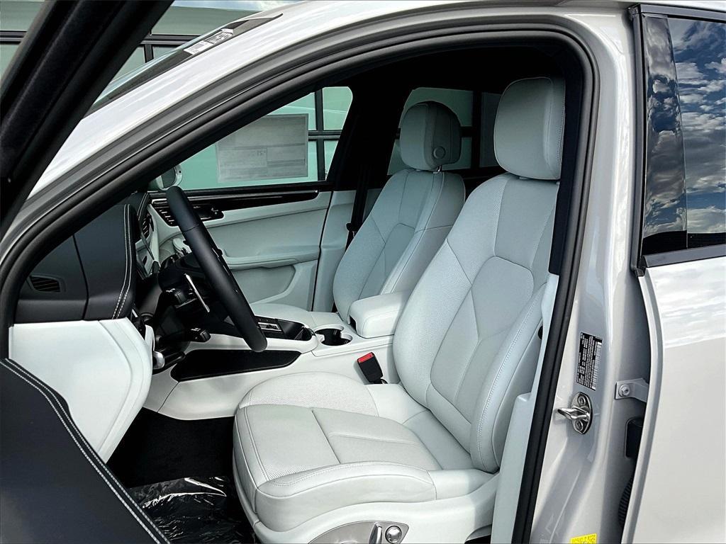 new 2025 Porsche Macan car, priced at $76,915