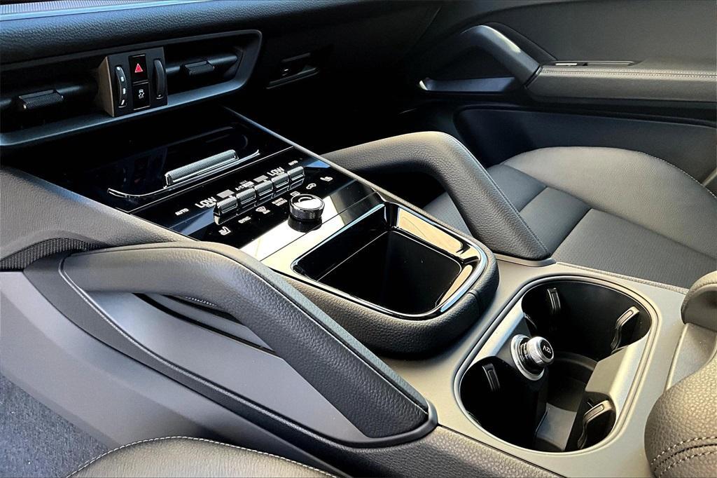 new 2025 Porsche Cayenne car, priced at $94,725