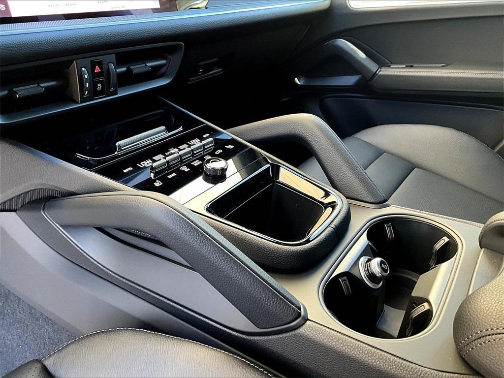 new 2025 Porsche Cayenne car, priced at $94,725