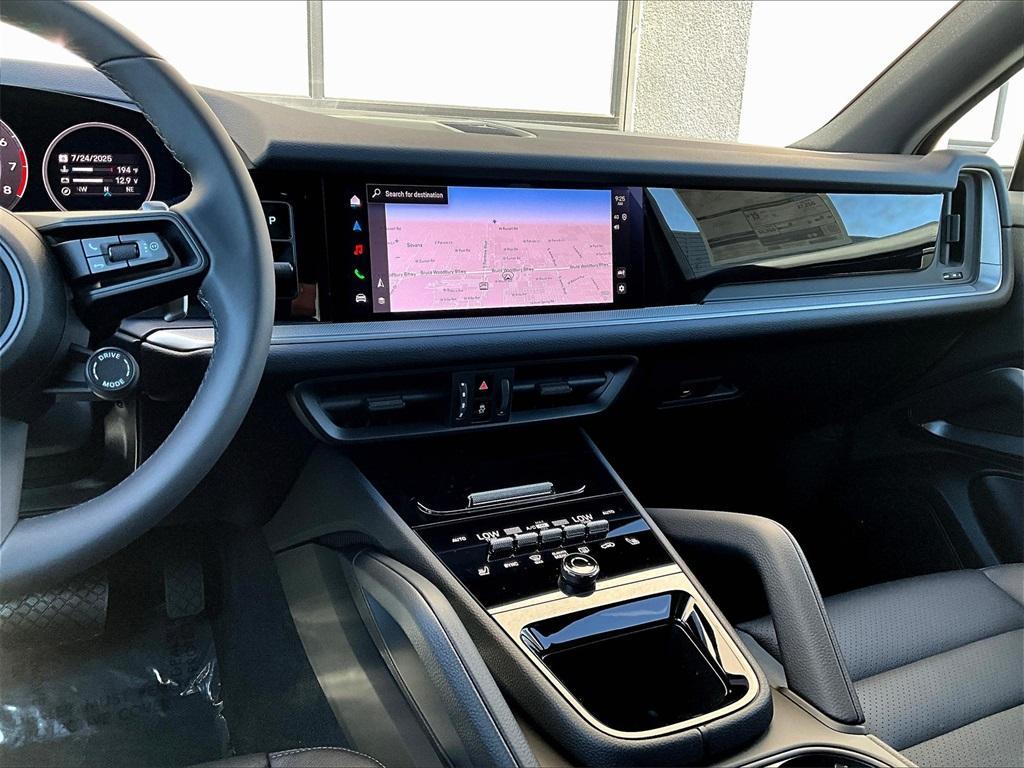 new 2025 Porsche Cayenne car, priced at $94,725