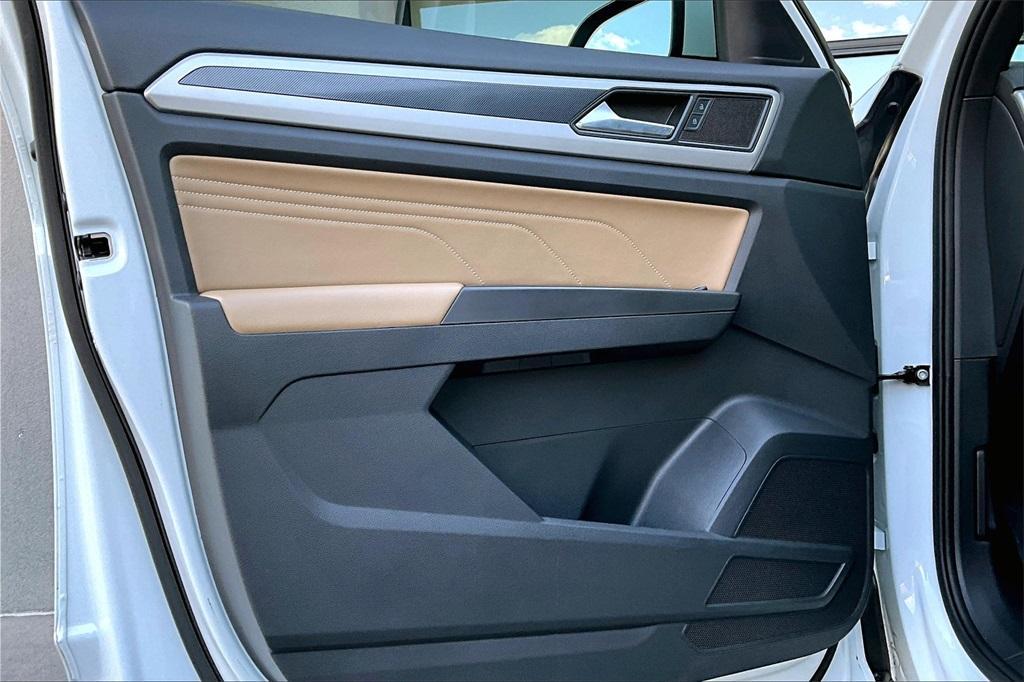 used 2022 Volkswagen Atlas Cross Sport car, priced at $28,750