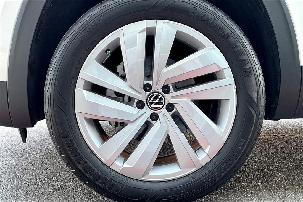 used 2022 Volkswagen Atlas Cross Sport car, priced at $28,750