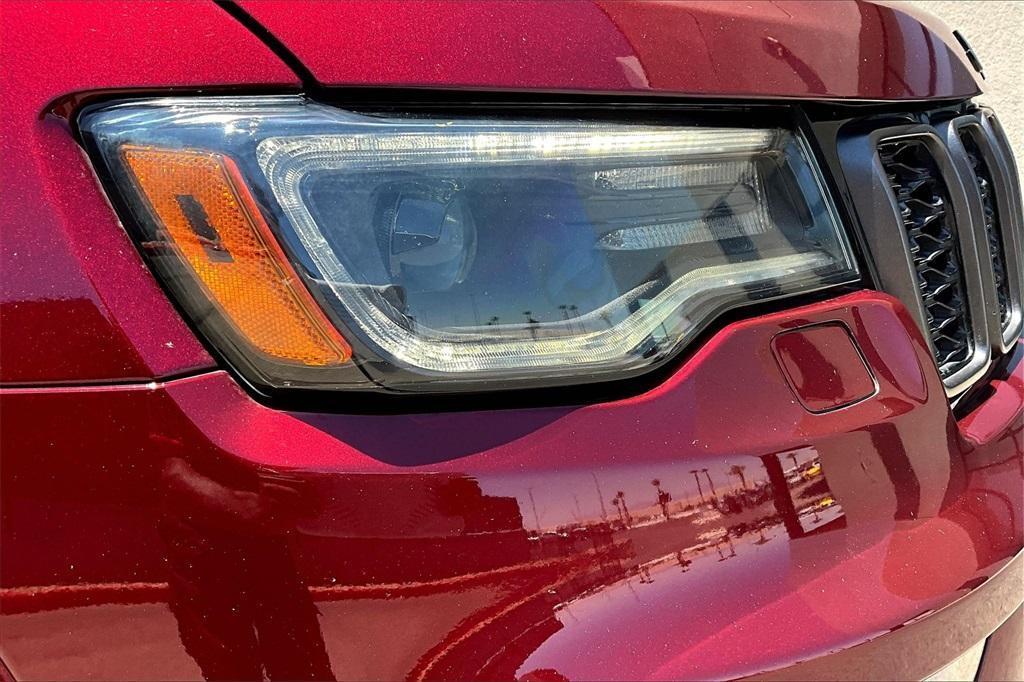 used 2018 Jeep Grand Cherokee car, priced at $19,500
