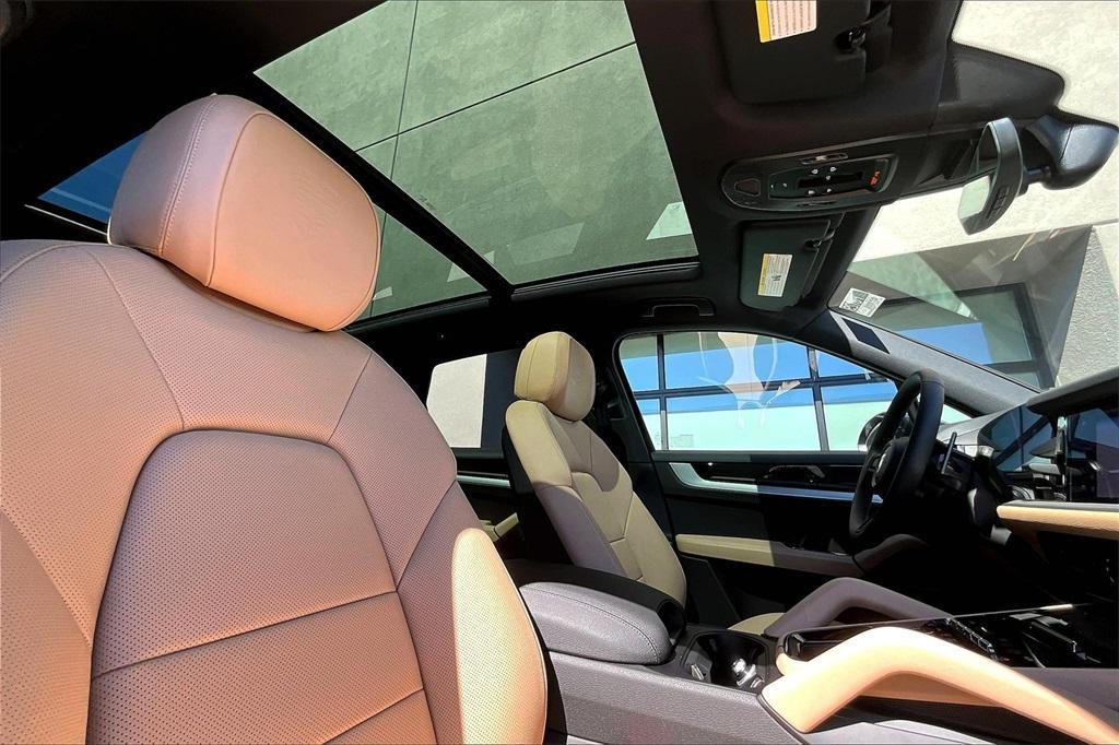 new 2025 Porsche Cayenne car, priced at $101,815