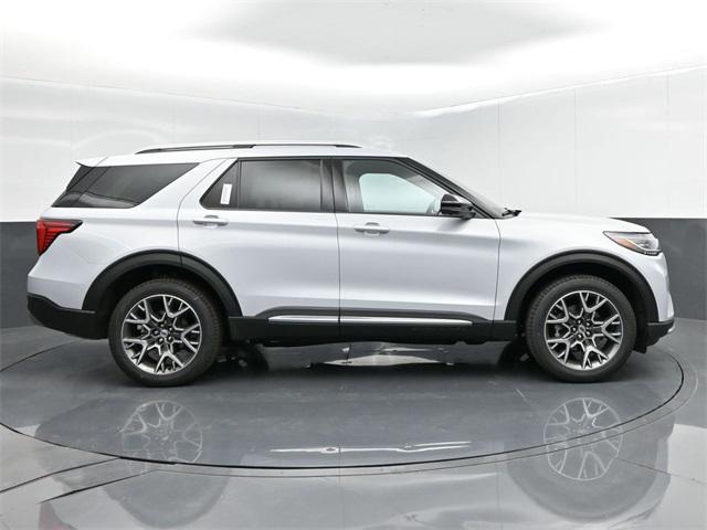 new 2025 Ford Explorer car, priced at $58,960