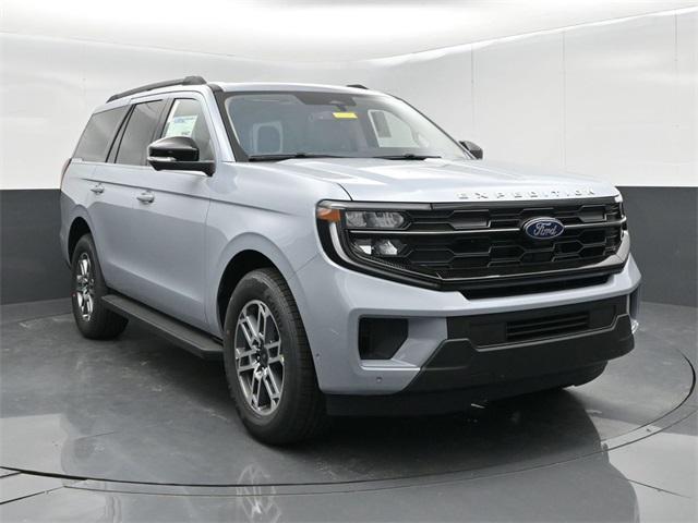 new 2025 Ford Expedition car, priced at $65,542