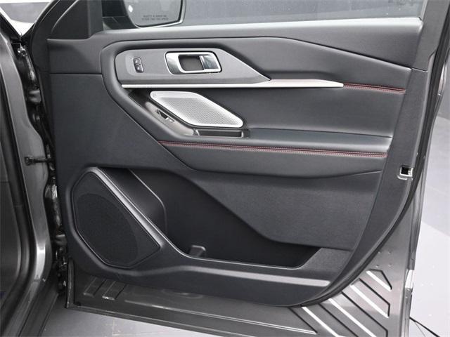 new 2025 Ford Explorer car, priced at $59,741