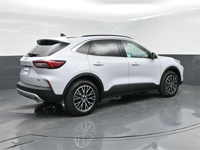 new 2025 Ford Escape PHEV car, priced at $28,174