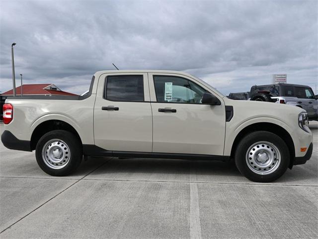 new 2025 Ford Maverick car, priced at $31,040