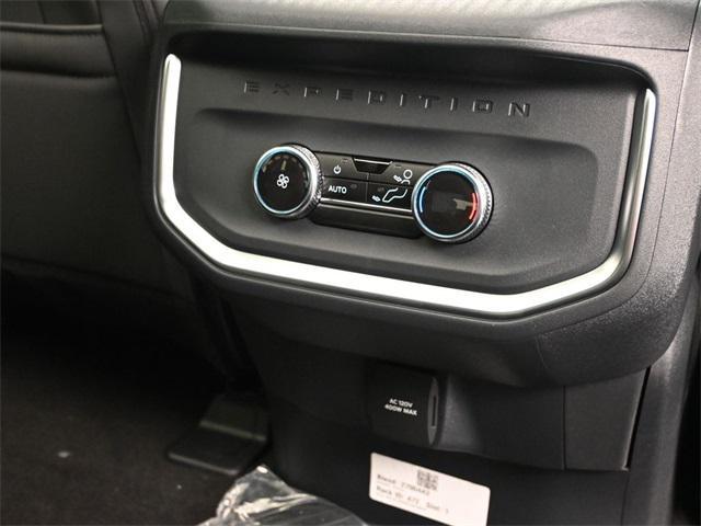 new 2025 Ford Expedition car, priced at $69,637