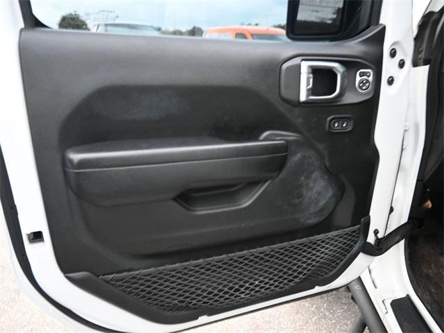 used 2021 Jeep Gladiator car, priced at $32,699