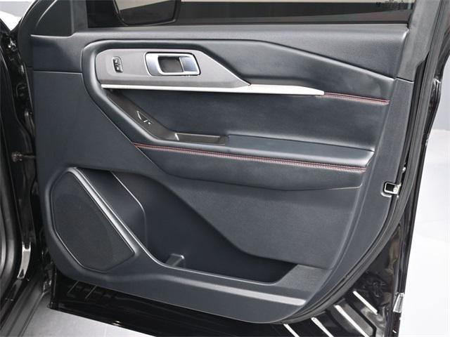 used 2025 Ford Explorer car, priced at $39,995