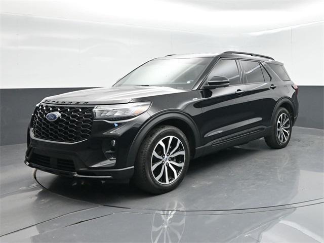 used 2025 Ford Explorer car, priced at $39,995