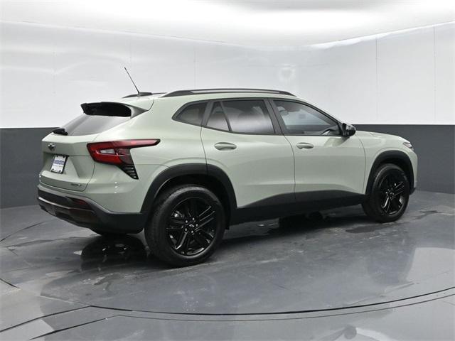used 2025 Chevrolet Trax car, priced at $24,686