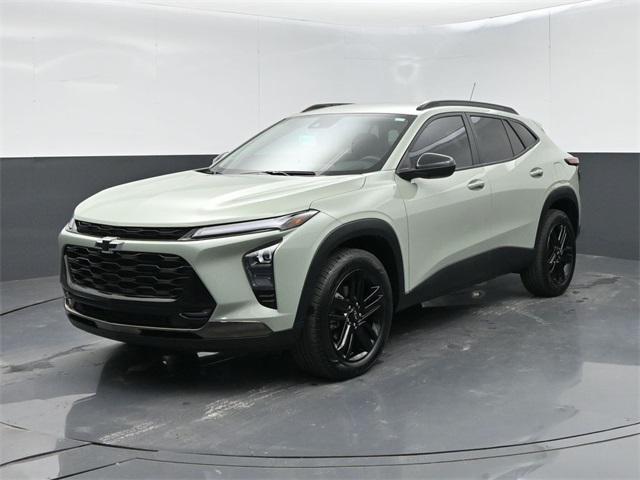 used 2025 Chevrolet Trax car, priced at $24,686
