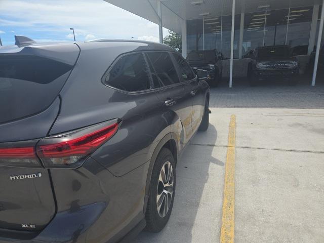 used 2023 Toyota Highlander Hybrid car, priced at $37,301
