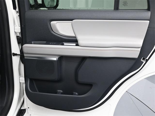 new 2025 Ford Expedition car, priced at $69,089