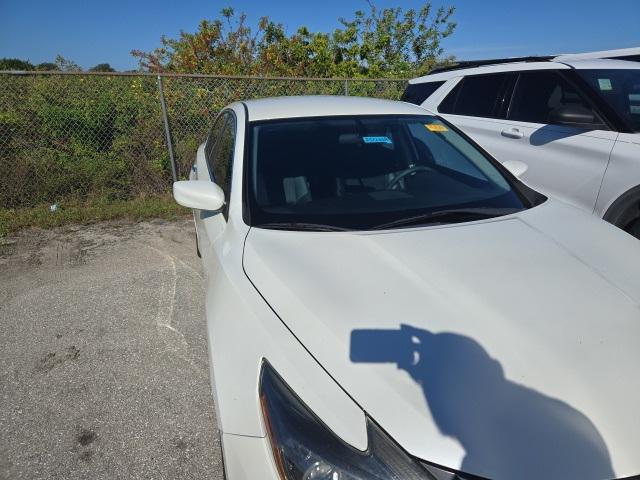 used 2016 Nissan Altima car, priced at $10,402