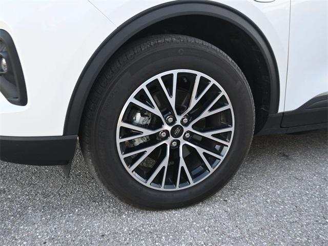 used 2024 Ford Escape PHEV car, priced at $26,995