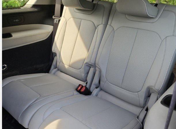 used 2022 Jeep Grand Cherokee L car, priced at $37,931