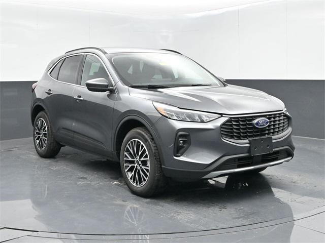 new 2025 Ford Escape PHEV car, priced at $33,252