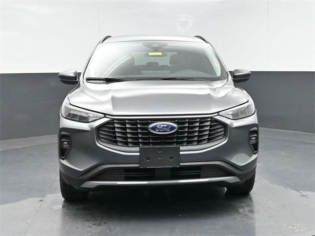 new 2025 Ford Escape PHEV car, priced at $33,252