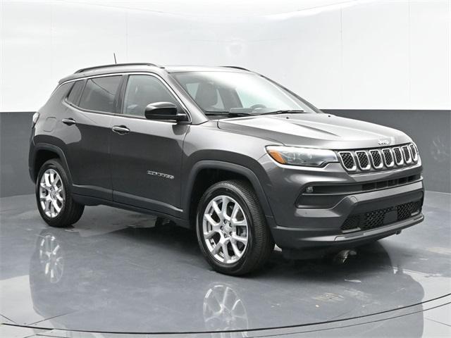 used 2023 Jeep Compass car, priced at $29,202