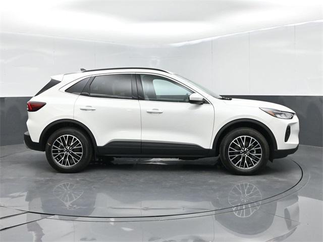 new 2025 Ford Escape PHEV car, priced at $34,585