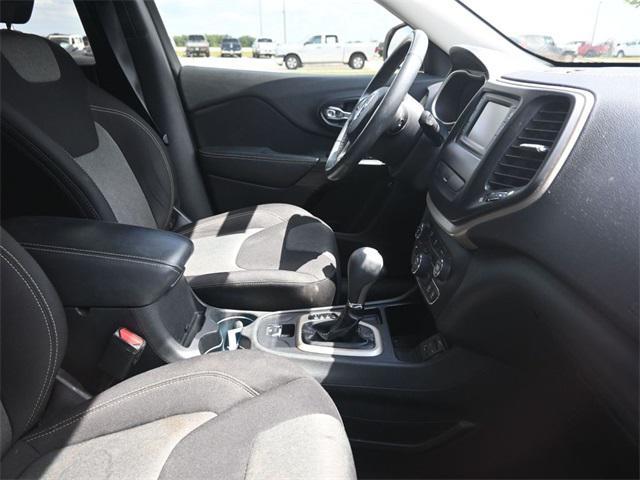 used 2015 Jeep Cherokee car, priced at $11,718
