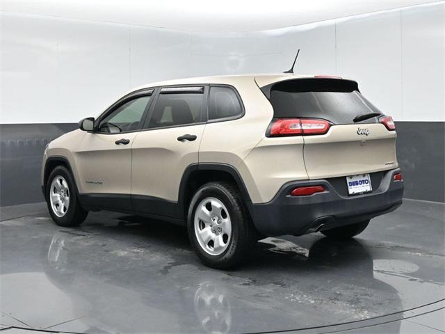 used 2015 Jeep Cherokee car, priced at $10,516