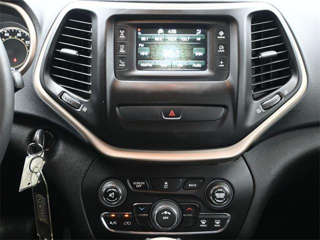 used 2015 Jeep Cherokee car, priced at $10,516