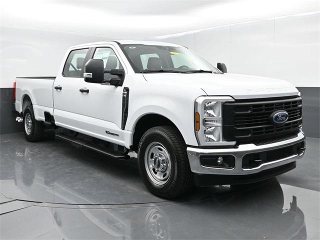 new 2025 Ford F-250 car, priced at $60,706
